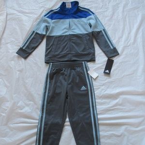 Adidas Blue Gray AG6150 AB107 Boys 2 Piece Sets